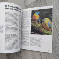 A Complete Pet Owner's Manual: Long-Tailed Parakeets (Paperback)