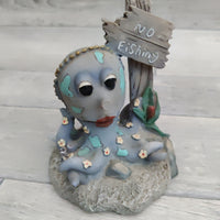 Resin Airline Aquarium Decoration Breathing Octopus 10x14.5cm