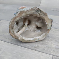 Resin Airline Aquarium Decoration Breathing Octopus 10x14.5cm