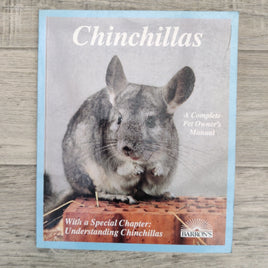 A Complete Pet Owner's Manual: Chinchillas (Paperback)