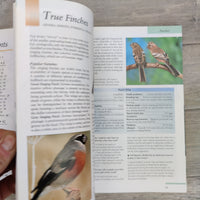 The Cage Bird Question And Answer Manual (Hardback)