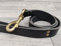 Rosewood Embossed Bulldog Premium Leather Black Lead 2.5x90cm